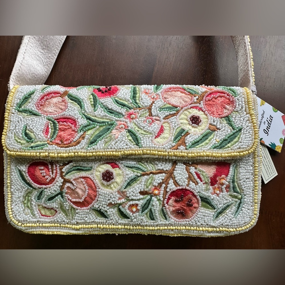 🍑 Just Peachy! The Most Elegant Beaded Bag I’ve Seen!